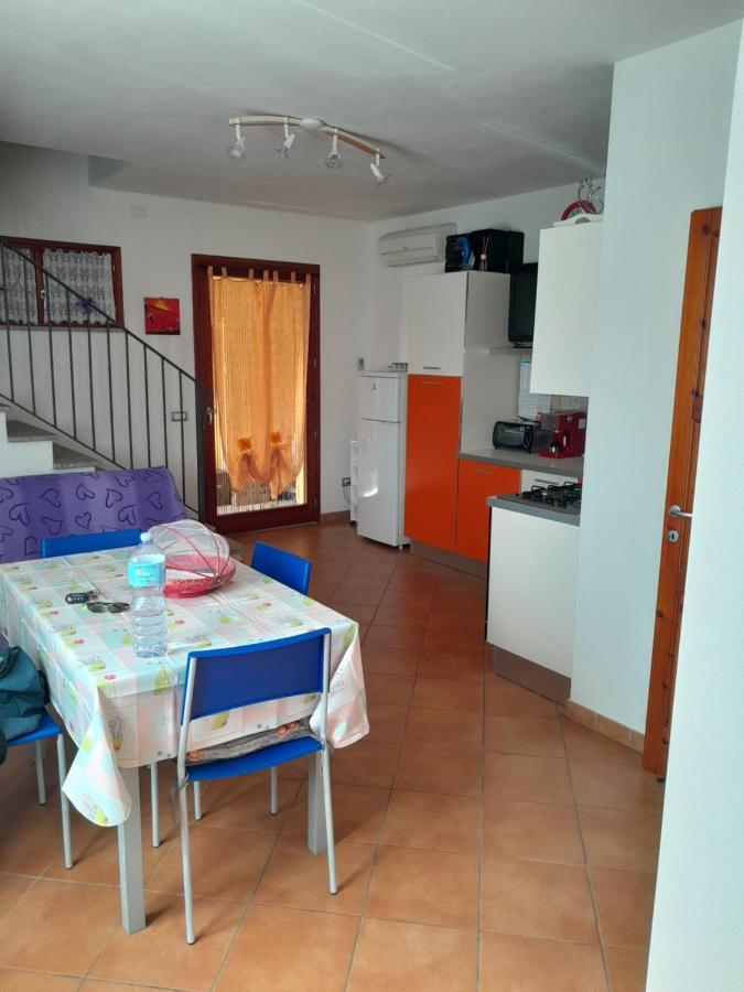 Villa Su Due Livelli Super Accessoriata Сант'Анна-Аррезі Екстер'єр фото
