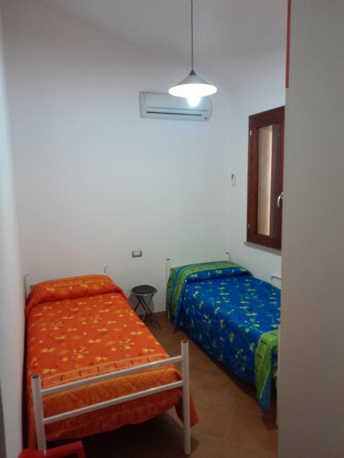 Villa Su Due Livelli Super Accessoriata Сант'Анна-Аррезі Екстер'єр фото